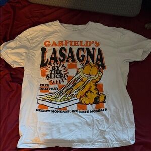 Garfield White Graphic Tee - Short Sleeve